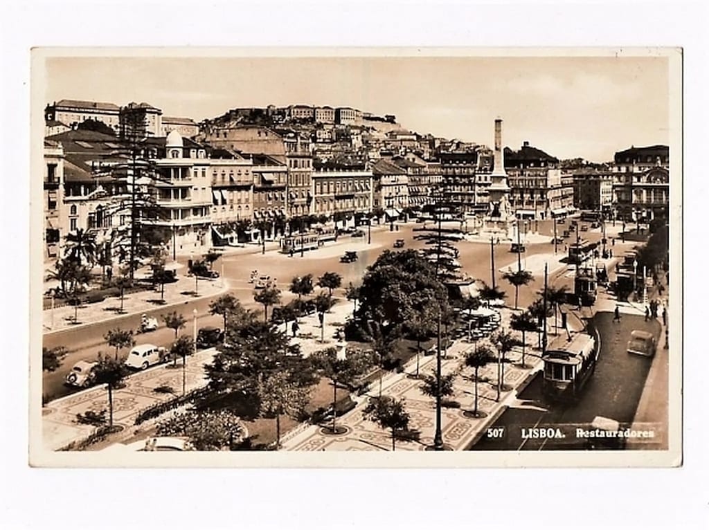 Cartao Postal Fotografico - Restauradores - Lisboa - Portugal - Anos 60