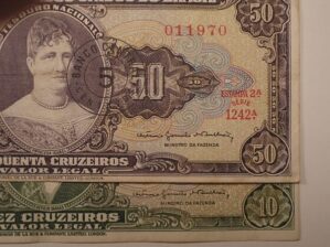 Casal Erro de Impressão - (( Minstro da fazenda)) - 10 e 50 Cruz. com carimbo / cod. 022