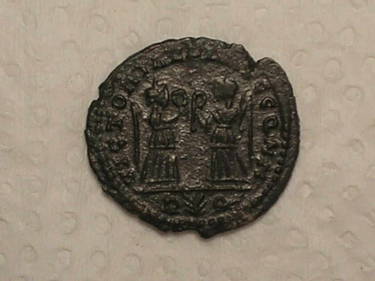 Império Romano) Constantine II - Ano 641 / 668-dc - Bronze / Catalogo nº ae-17 / Soberba / box2
