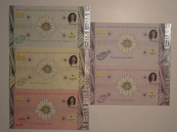Jogo completo 5 cédulas do banco comunitário de Desenvolvimento de Maringá / Pr - Margaridas / Valores diferentes (Não circulam mais tornando-se raras) - Flor de Estampa / cod. marg.