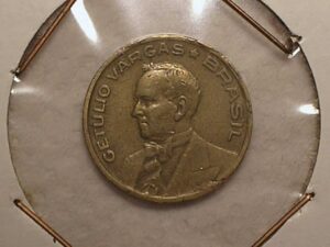 Moeda de 10 Centavos - 1944 - Sem sigla / Getúlio / Escassa / Cod. 780