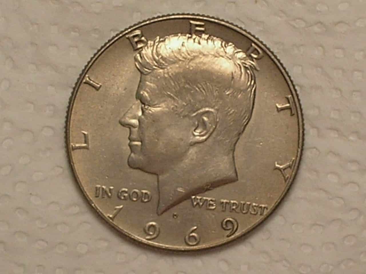 Usa) 1/2 Dollar - 1969-D ... Kennedy Halves / Sob / Prata / usa01