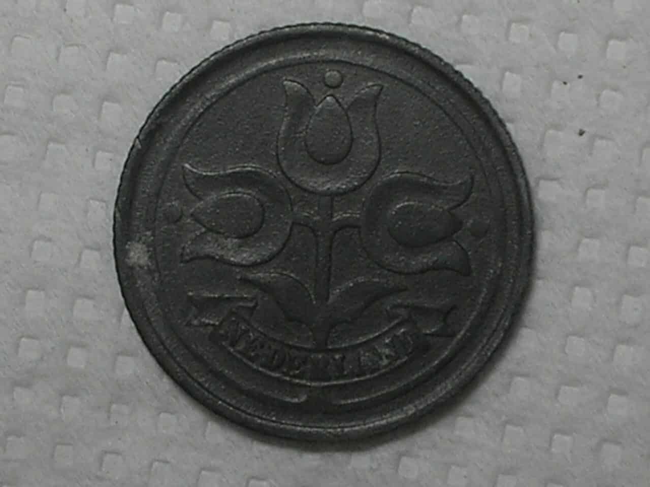 Netherland) 10 Cents - 1942 - 2ª Guerra / Zinco / box6 Veja Nº 2120 - Sozinhos.com ? (Revista) 8 de Julho de 2009