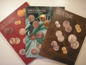 3 Catálogos de Moedas Heritage, muito Ilustrado, Brasil, diversos Países e moedas, Ano 2011-2015 / "Valores em Dollar" / Dallas/H.Kong