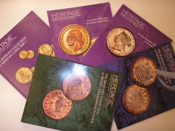 5 Catálogos de Moedas Heritage, muito Ilustrado, Brasil, diversos Países e moedas, Ano 2015-2016 / "Valores em Dollar" / Chicago/N.York