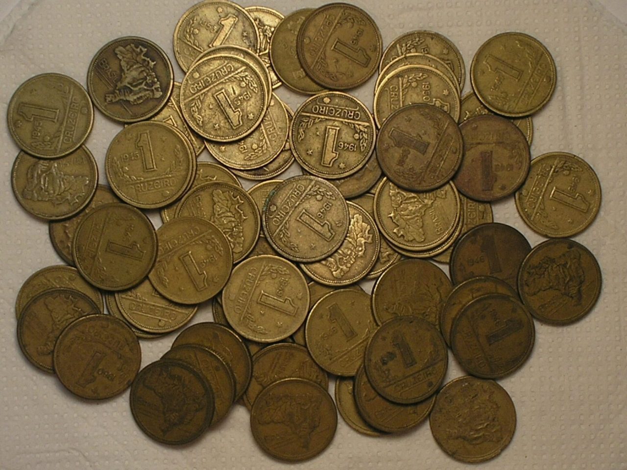 62 Moedas de 1 Cruzeiro Bronze/al, bom para coleções, pulseira, trabalhos, etc / cod. 740
