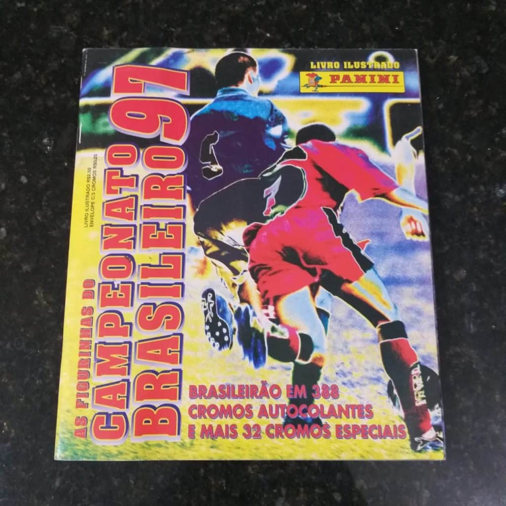 Álbum de Figurinhas - Campeonato Brasileiro 1997 (Incompleto com 371 fig coladas)