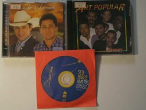 Coleção 3 CD's - Grandes Sucessos da época / Leando e Leonardo / Art Popular / Seu Jorge