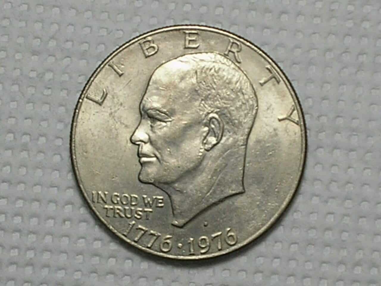 Estados Unidos) 1 Dollar - 1976-D / Bicentenial - Eisenhower / Níquel / Sob/Fc / cod. 930.2