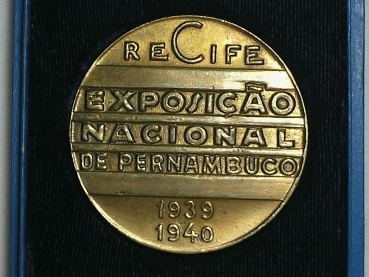 | Casa do Colecionador Medalha Expo Nacional De Pernambuco/Recife 1939/1949 / No Esto / Grossa, Prober 38.L / 120 grs. 60mm diam. / Flor de Cunho / No estojo