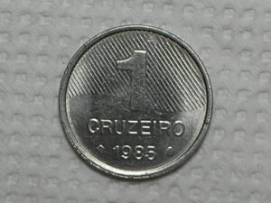 1 Cruzeiro - 1985 / 4 canas / Fao / Flor de Cunho / Escassa / m40.2