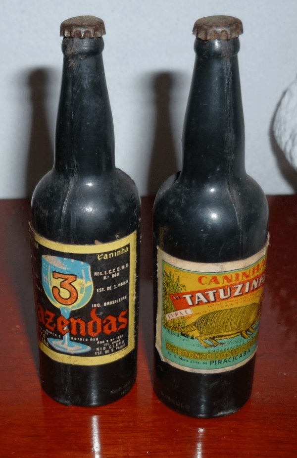 2 MINIATURAS GARRAFINHAS ABRIDOR,CANINHA TATUZINHO PIRACICABA, CANINHA 3 FAZENDAS RIO CLARO, VER FOTOS