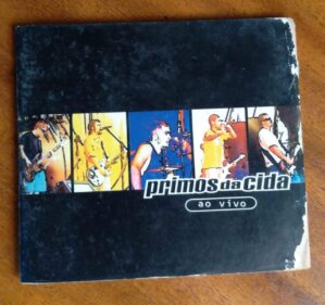 Cd Primos da Cida ao vivo / capa de papelão.