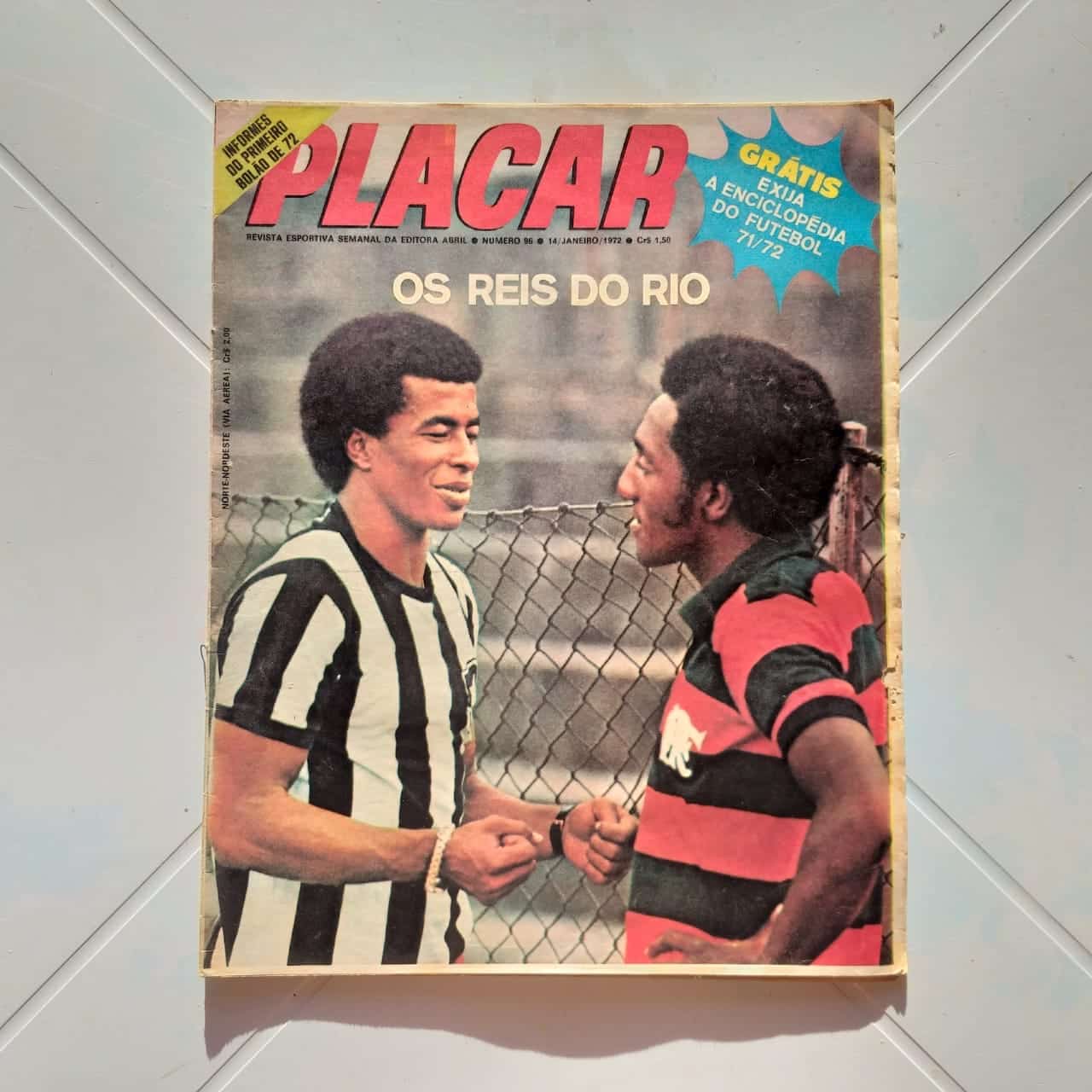 Placar Nº 0096 (Sem pôster - Com figurinhas da Enciclopédia do Futebol) - Foto do Vitória na Contra Capa - 14 de Janeiro de 1972 (Revista) LEIA a Descrição