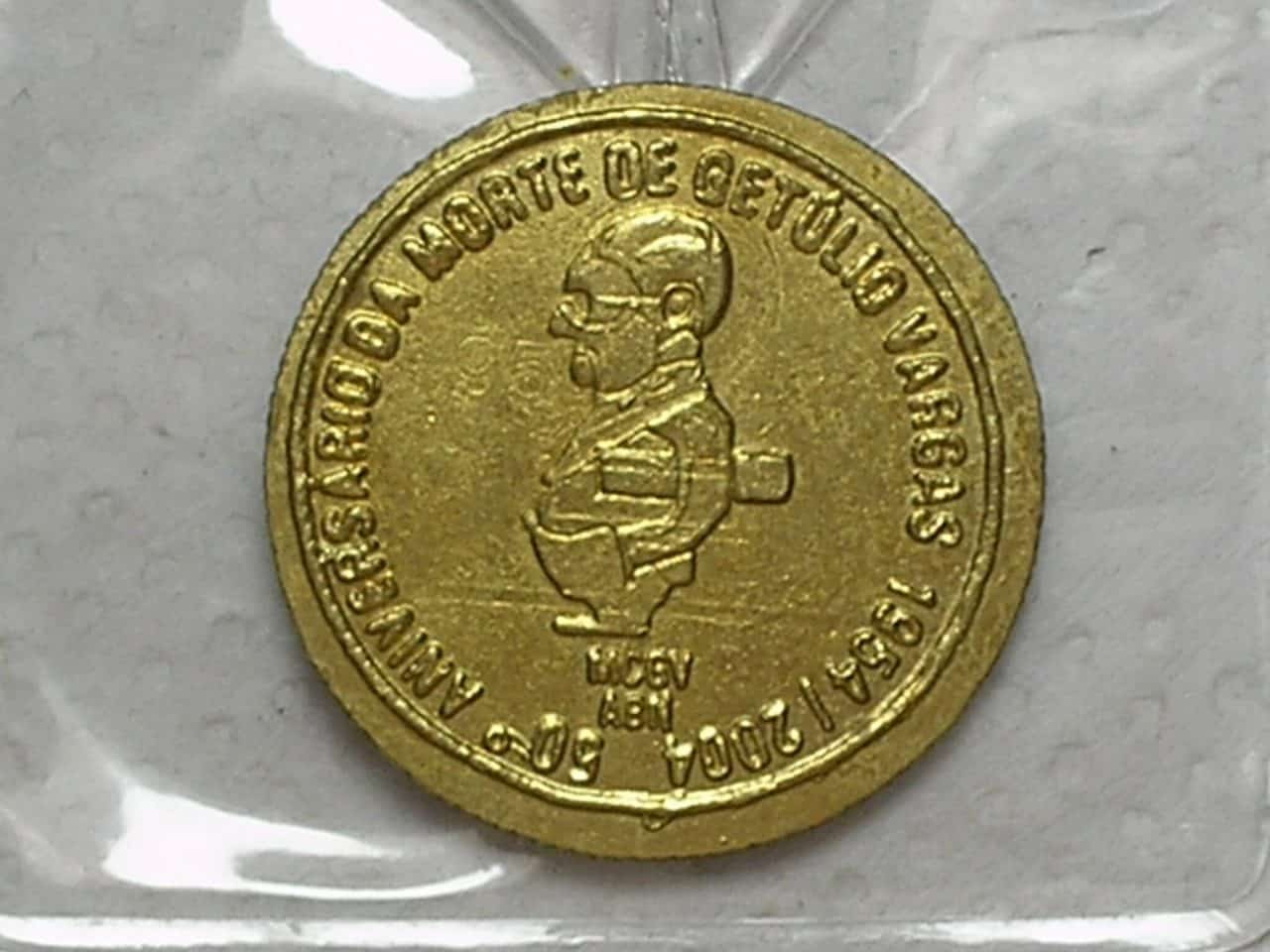| Casa do Colecionador Medalha Aniversário 50 anos da Morte de Getúlio vargas 1954/2004 / Cunhada sobre 2 Cruzeiros 1950 / m100.2