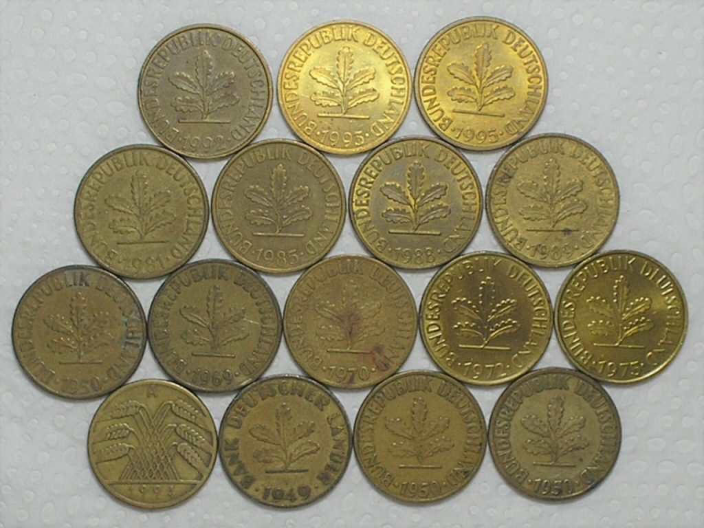 Alemanha 10 Pfennig 1924 A 1949 F 1950 D E F 1969 J 1970 J 1972 G 1973 F 1981 J 1985 J 1988 J 1989 G 1992 F 1993 D 1995 G M130