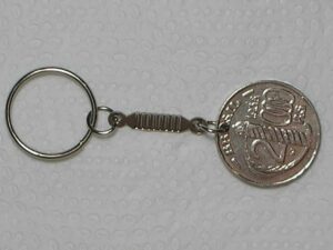 Chaveiro Moeda) 2.000 Réis - 1938 Caxias - Poligonal / Cromado - Belo / c.210a
