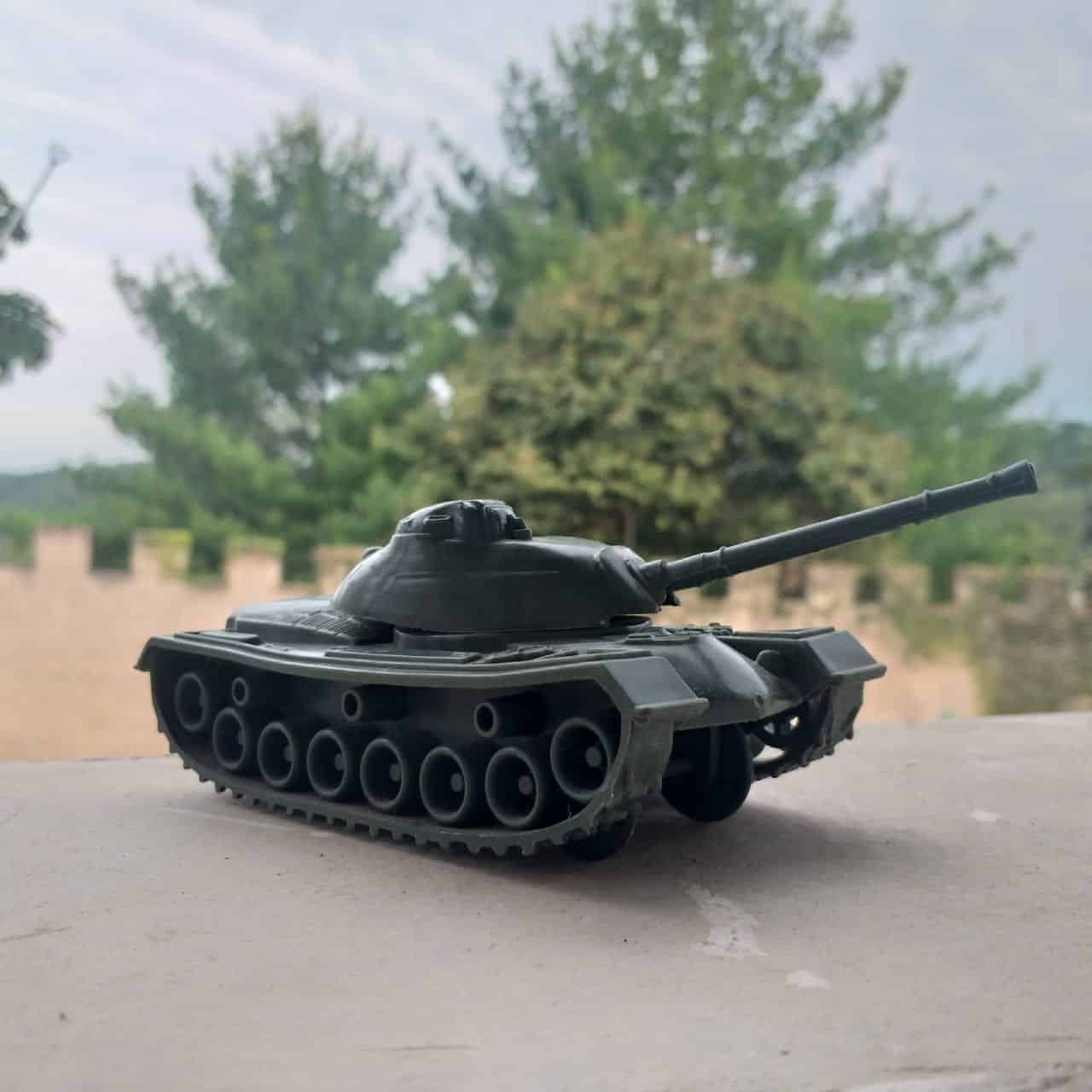 Miniatura Tanque de Guerra (Brinquedo Plástico)