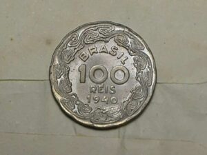 100 Réis - 1940 / Getúlio Vargas / Flor de cunho / m250.5