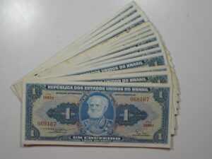 22 Cédulas 1 Cruzeiro Tamandaré C-011 -- Mbc/Sob -- 068167