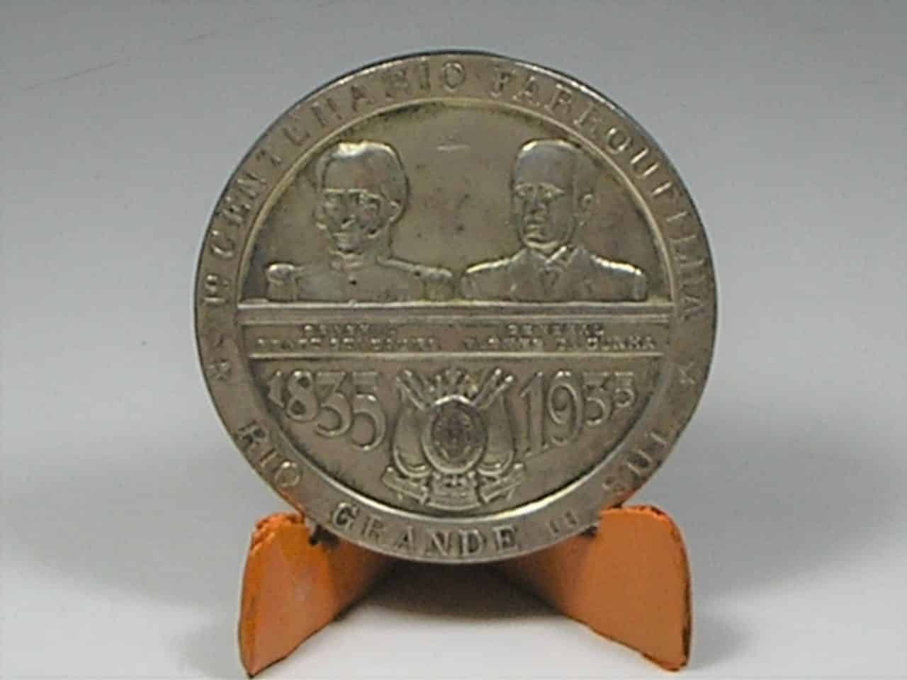 | Casa do Colecionador Medalha 1º Centenário Farroupilha 1835 / 1935 Rio Grande Do Sul / m210