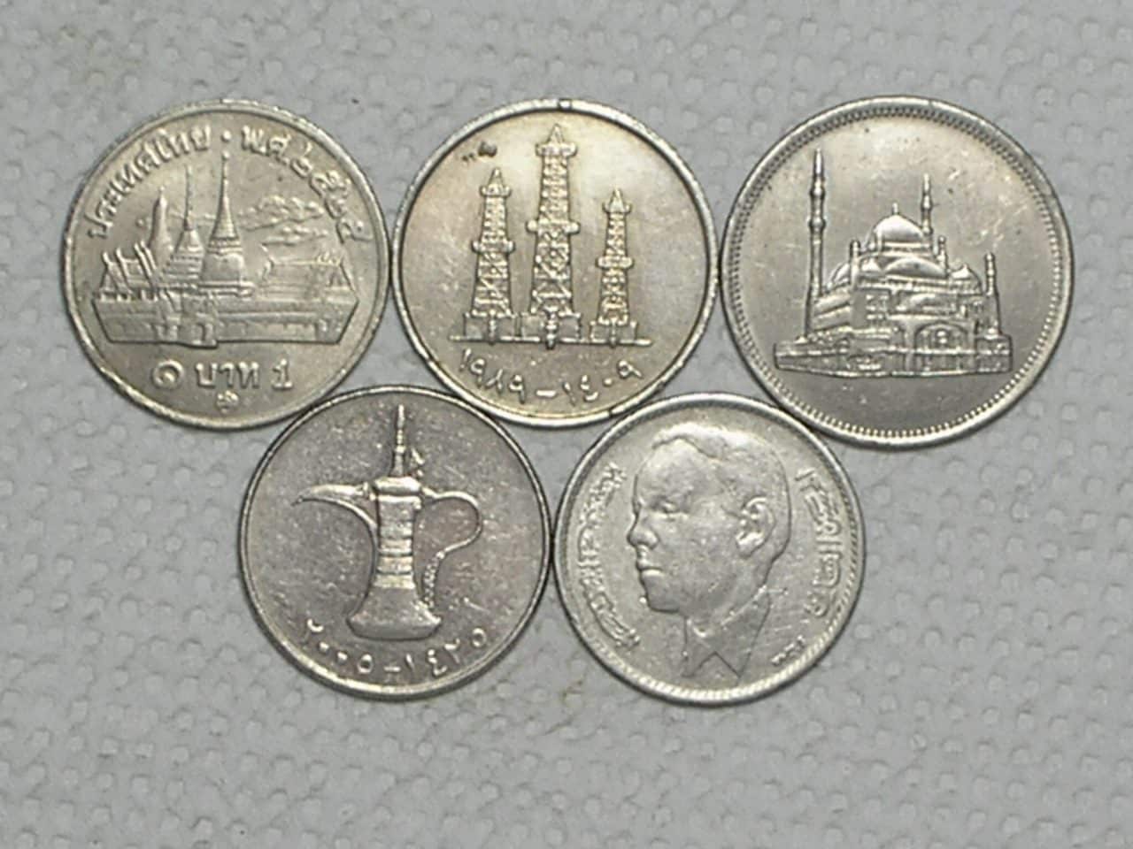 5 Moedas) Egito / Marrocos / Arabe Unites / Tailandia / m270