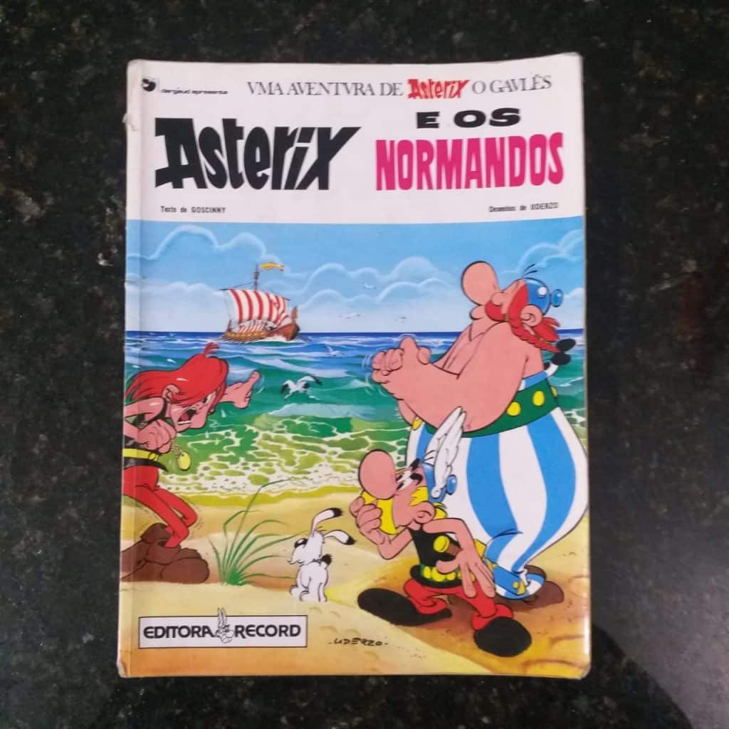 Asterix Nº 14 - Asterix e os Normandos (Editora Record) 1985 - HQ/Gibi