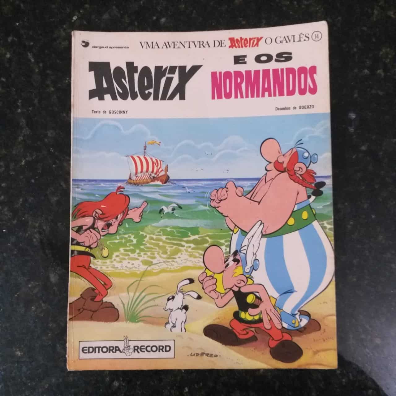 Asterix Nº 14 - Asterix e os Normandos (Editora Record) 1985 - HQ/Gibi