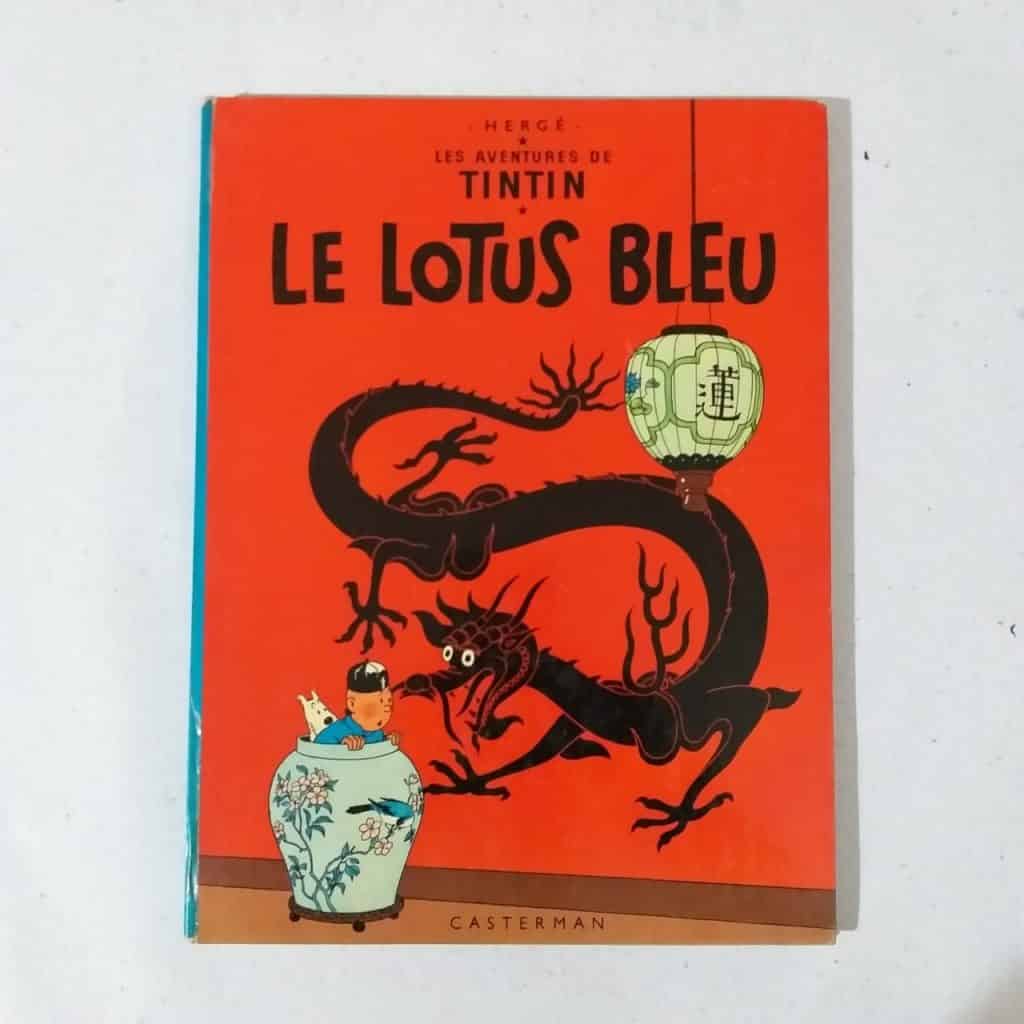 Les Aventures de Tintin Nº 05 - Le Lotus Bleu (Editora Casterman) HQ Belga em Francês (Capa Dura) Ano 1966