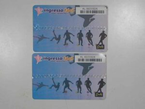 Dois Ingressos de Arguibancadas no Maracanâ Estádio Mario filho no jogo da copa Sul Americanado Fluminense 3 x 0 LDU - 2009