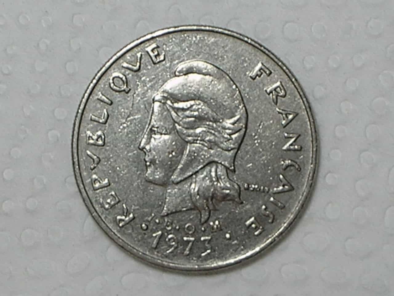 Polinesia Francesa) 20 Francs - 1972 / box11