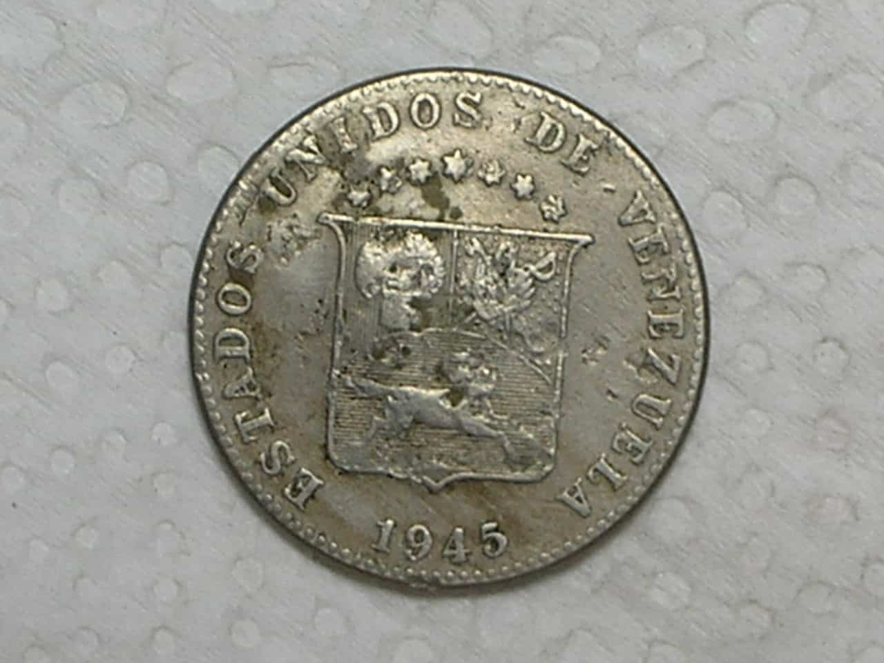 Venezuela) 12-1/2 Centimos - 1945 / Co-Ni / box14