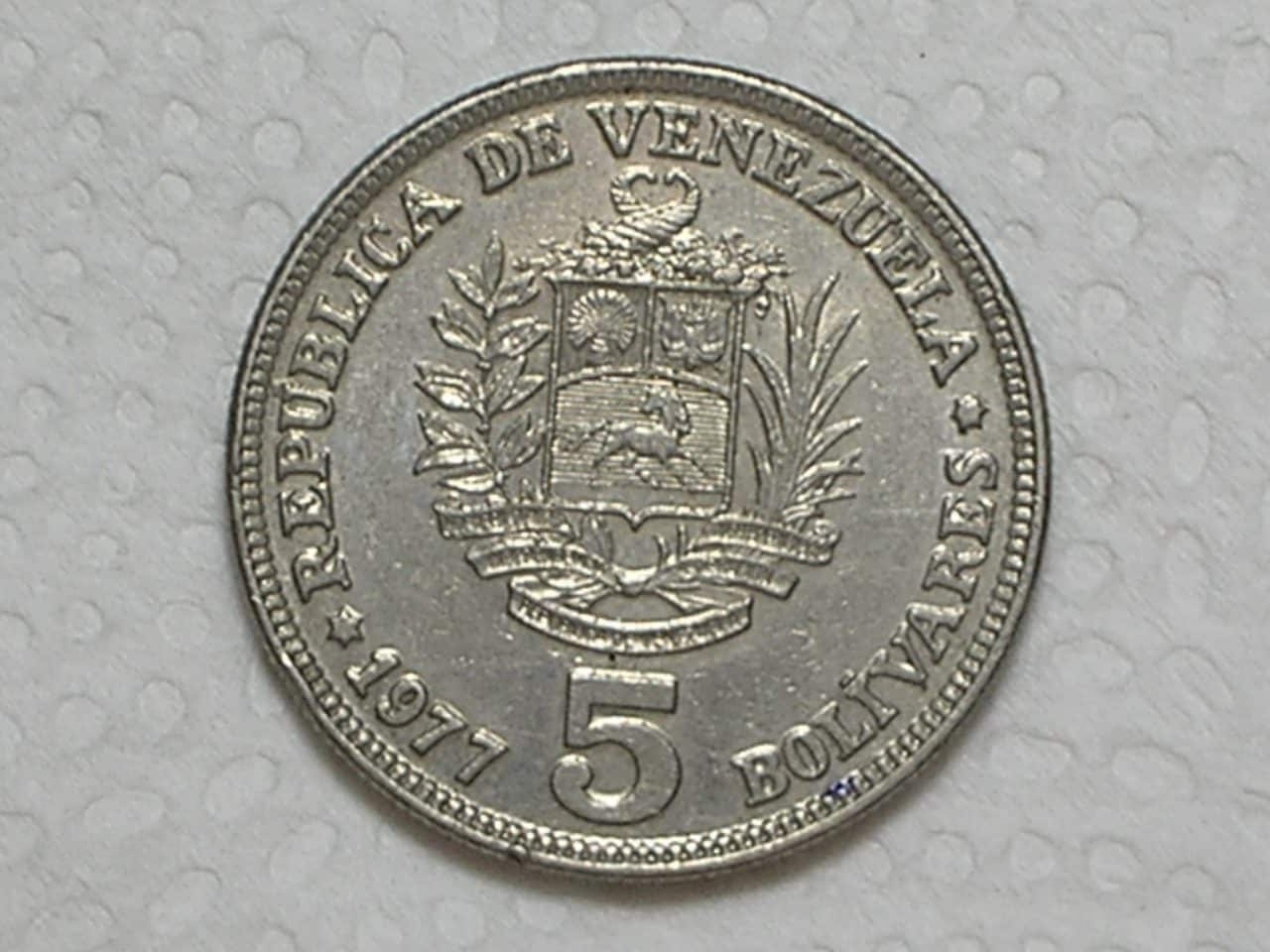 Venezuela) 5 Bolivares - 1977 / Sob / box15