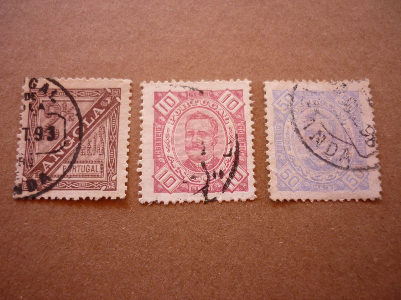 SELOS DE ANGOLA LOTE 04.