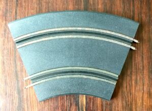 Peça de Autorama (Curva) Nº 1006-13 (Desconheço o Autorama)
