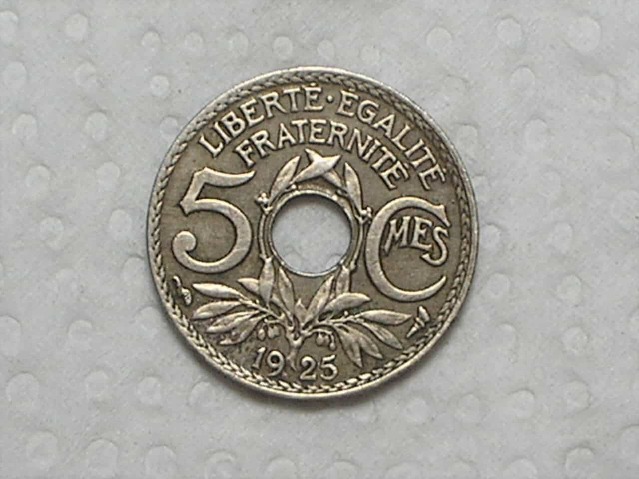 França) 5 Centimes - 1925 / Holed center / Ni / box19