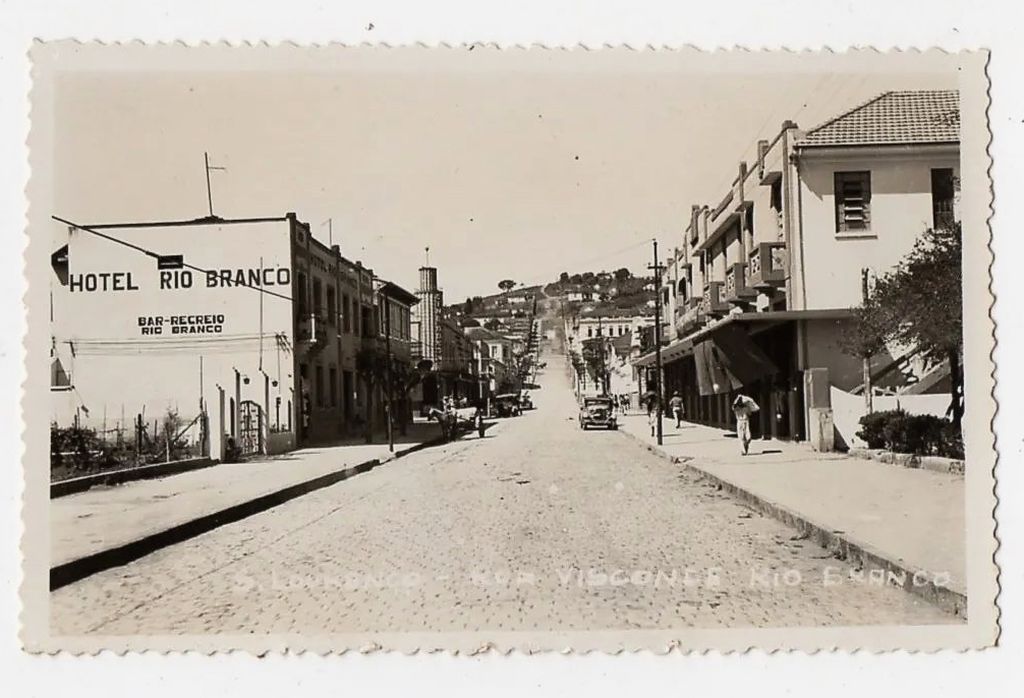 Cartao Postal Fotografico Rua Visconde do Rio Branco São Lourenço MG - Anos 40 Cartao Postal Fotografico Rua Visconde do Rio Branco São Lourenço MG - Anos 40