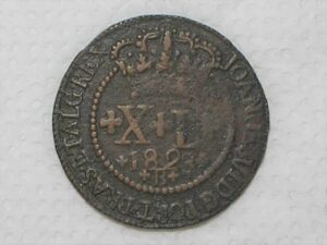 Escassa) XL Réis – 1823 Bahia = 52 Perolas / Sem ponto entre Pecunia Totum / Data e letra entre cruzetas / Reino Unido - D. João VI / Cobre / Escassa / Bc/Mbc / Box23