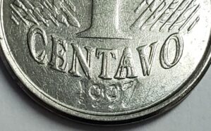 Moeda anomala de 1 centavo 1997 rebatida