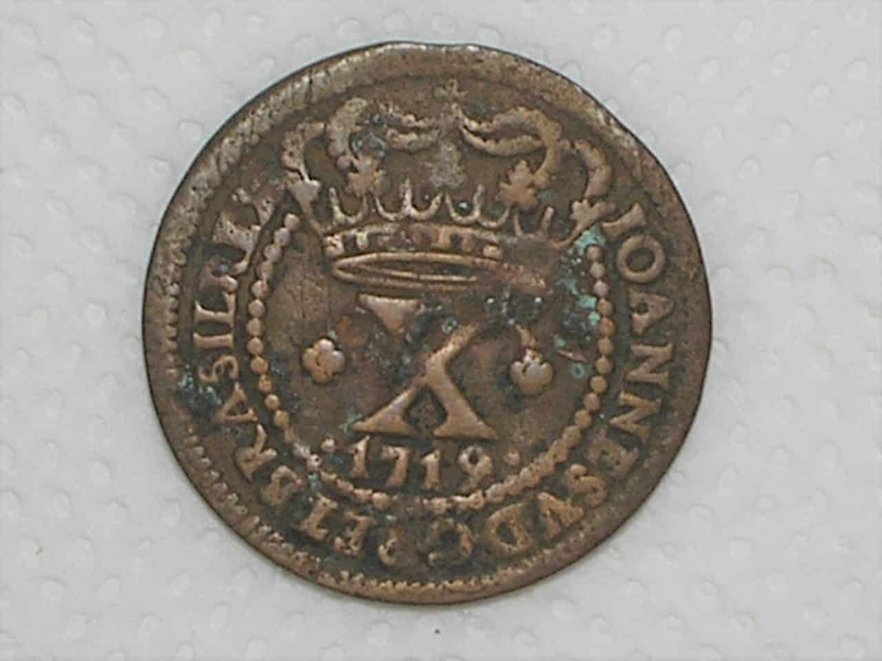 X Réis – 1719 / 45 Perolas / Data entre pontos / Colônia de D. João V / escassa / Cobre / Mbc / Box22