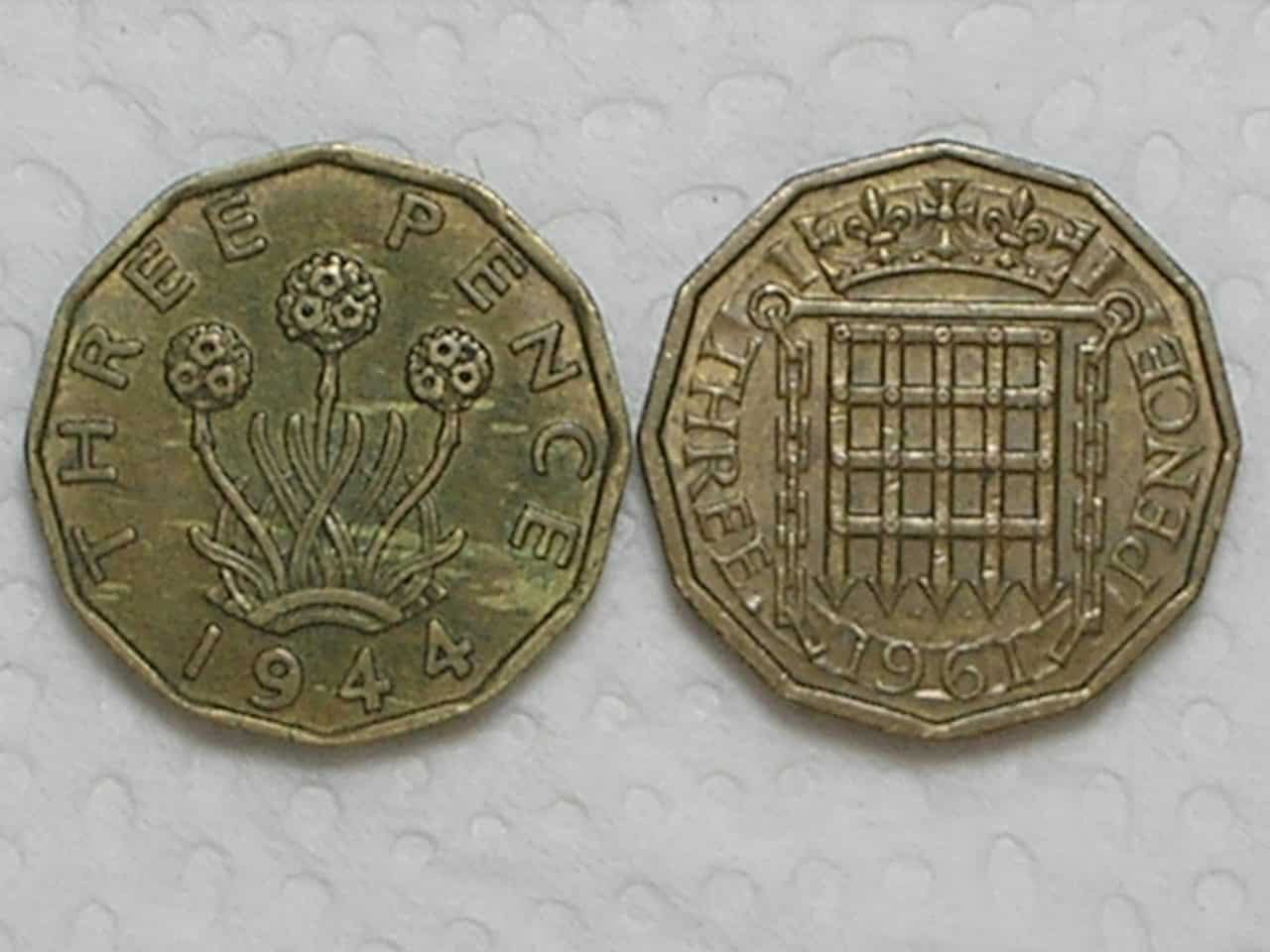 Inglaterra) 3 Pence - 1944-Georg. VI / 1961-Regina / Bz/ box27
