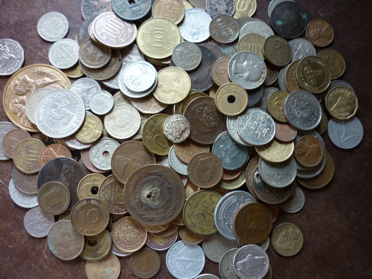 moedas estrangeiras 001 scaled Casa do Colecionador