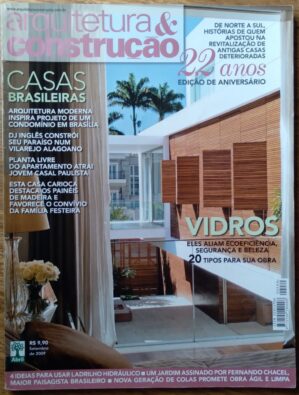 Revista Abril Arquitetura e Construção 269 / Vidros Casas Brasileiras Ladrilho.