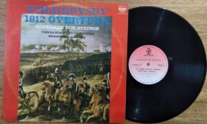 Vinil LP Tchaikovsky 1812 overture Serenade for strings / Gr Magic Music 1981.
