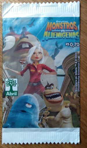 Abril Monstros vs Alienígenas envelope lacrado com 4 figurinhas.
