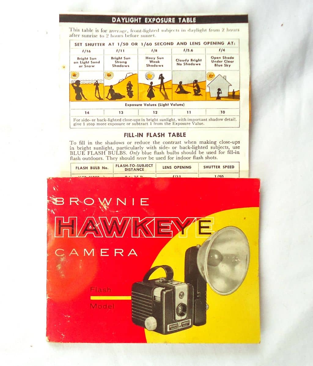 | Casa do Colecionador Camera Fotografica Kodak Brownie Hawkeye Com Flash - Anos 50 - Na Caixa Original