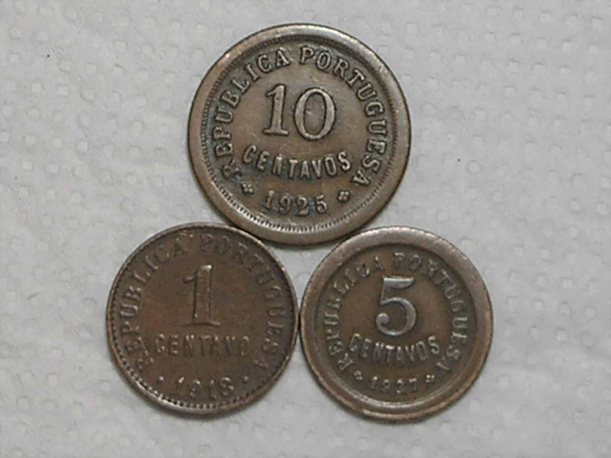 Portugal) 1 Centavo - 1918 + 5 Centavos - 1927 + 10 Centavos - 1925 / Bronze / box29