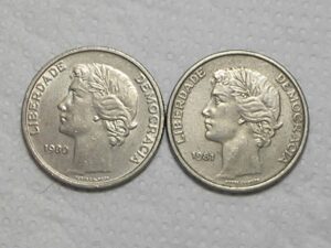 Portugal) 25 Escudos - 1980 / 1981 / Niquel / box29