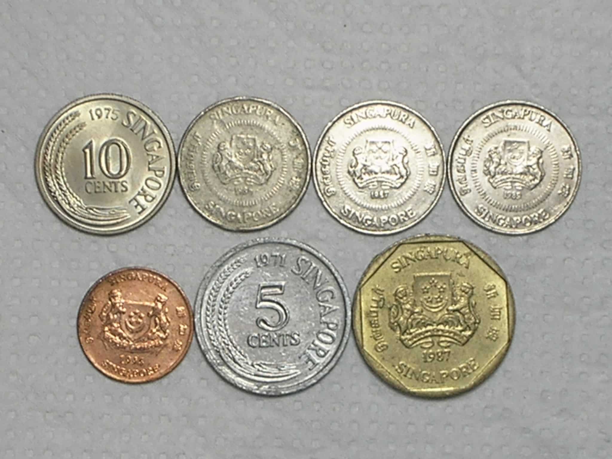 Singapura) 1 Cent - 1994 + 5 Cents - 1971 + 10 Cents - 1975/1986/1987/1989 + 1 dolar - 1987 / m380