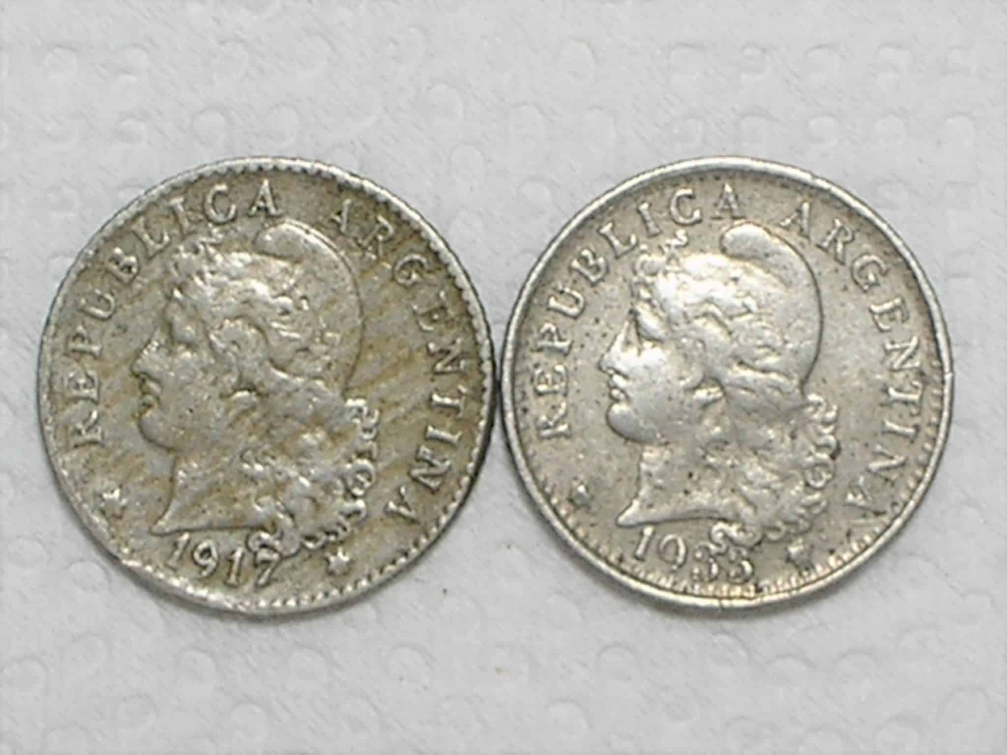 Argentina) 5 Centavos - 1917 / 1933 / Niquel / m390
